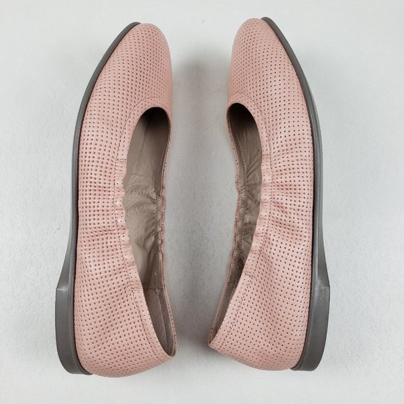 Ecco Women's Pink Flats - Picture 7 of 11